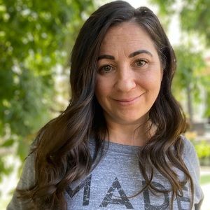 Meet your Posher, Jennifer